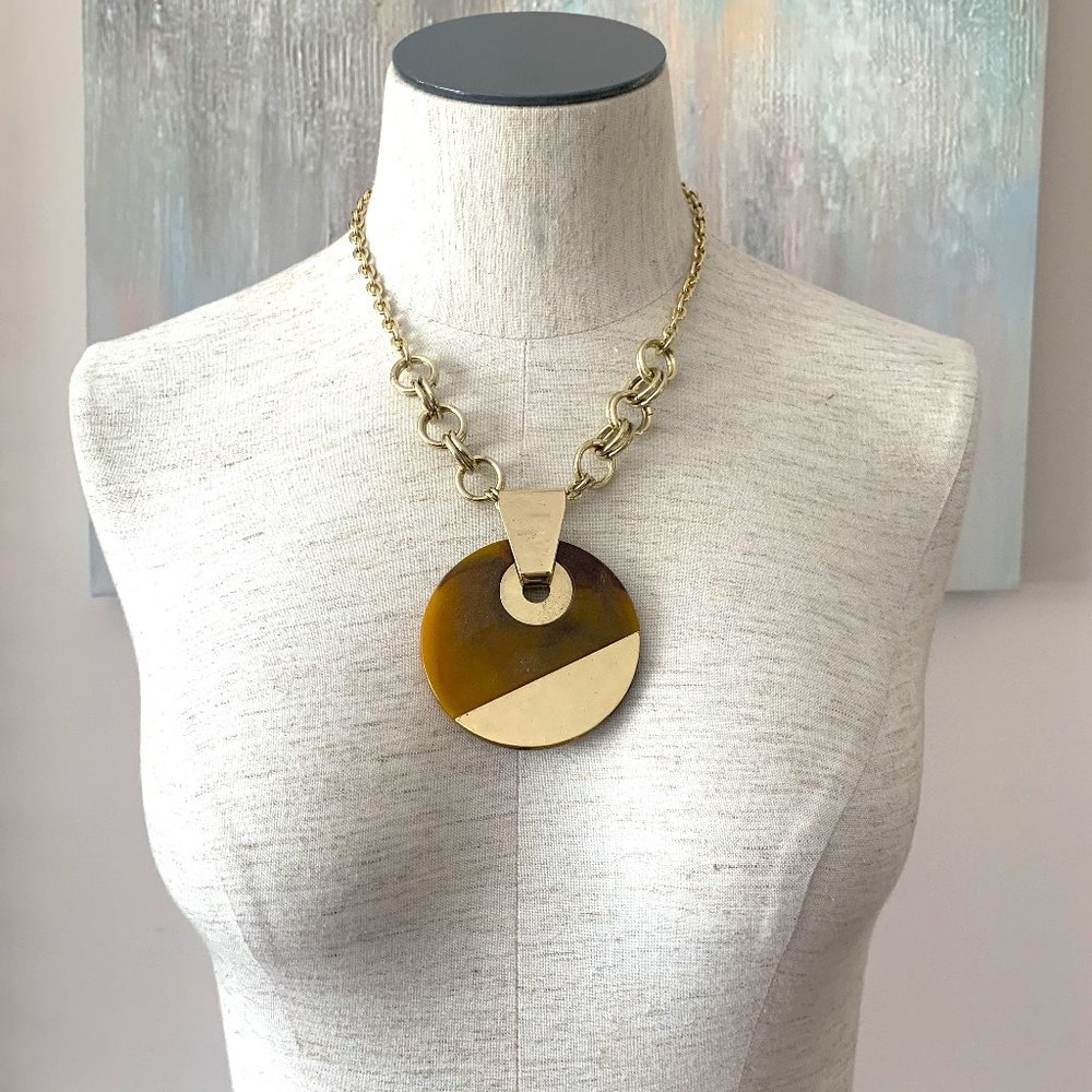 Statement necklace
